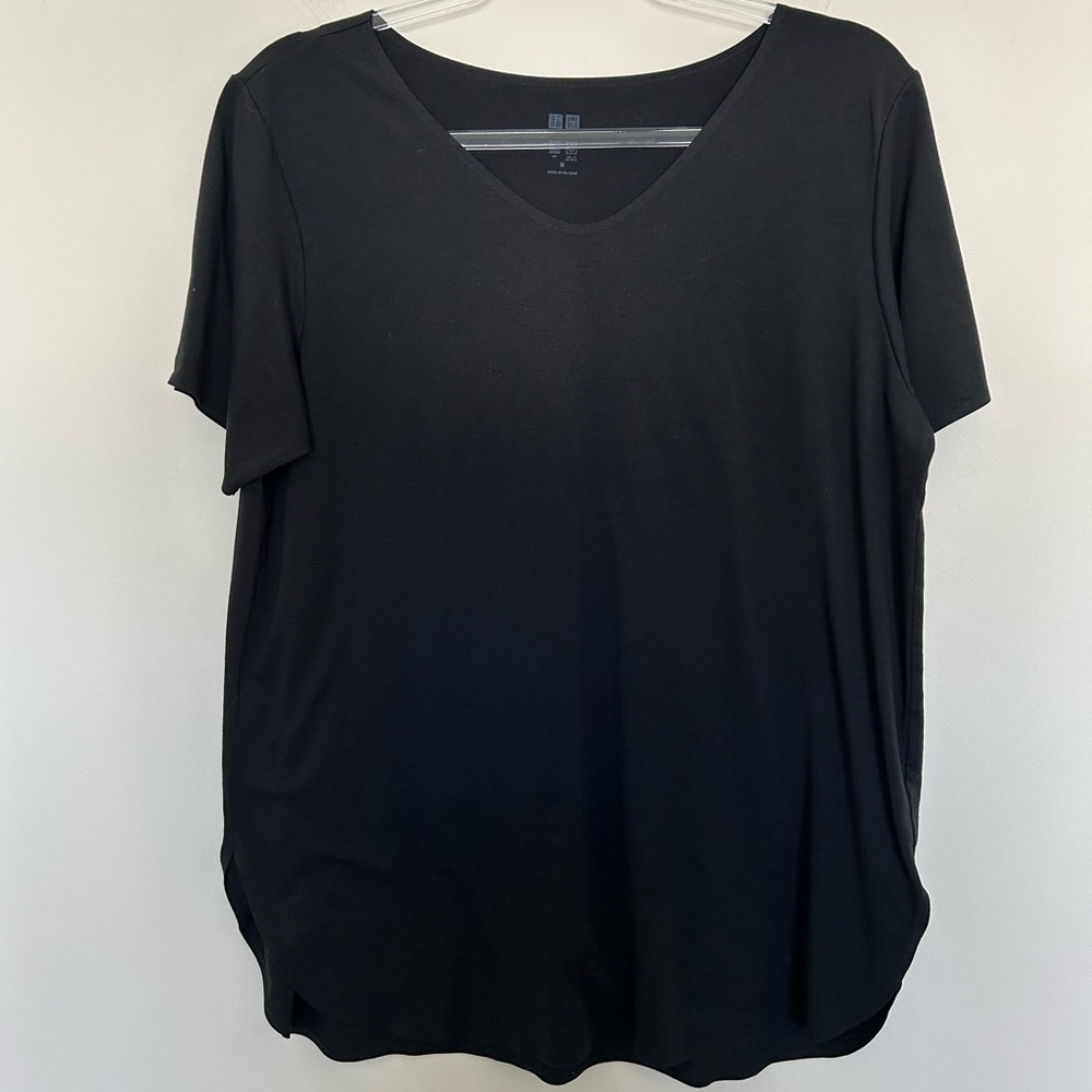 Uniqlo Airism‎ Black Short Sleeve Top Size Medium